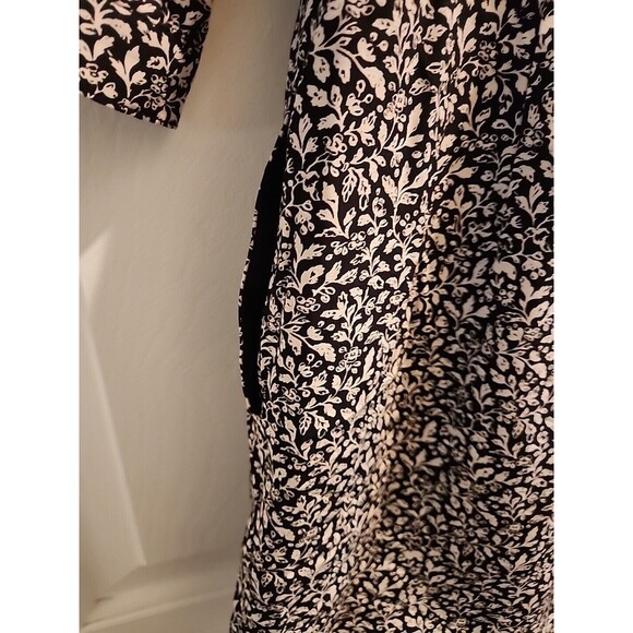 Jack Wills Skort Dress Shorts Womens Size 4 Black White Narrow Opening Front - Picture 2 of 10